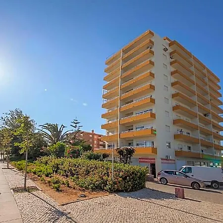 B43 - Spotless Seaview *