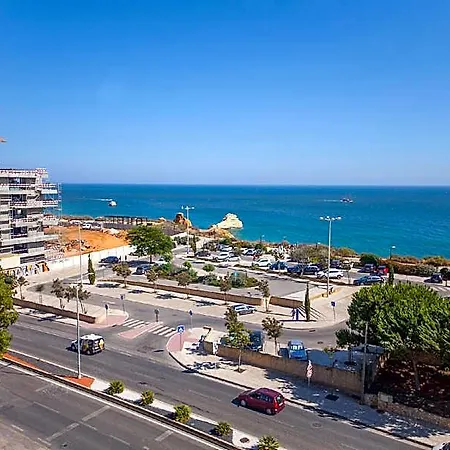 B43 - Spotless Seaview *