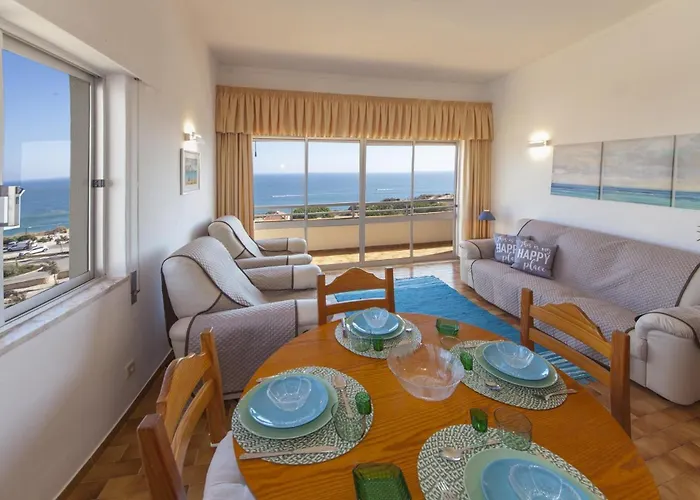 Apartment B43 - Spotless Seaview *