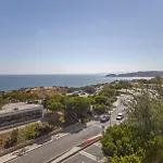 B43 - Spotless Seaview Lejlighed *